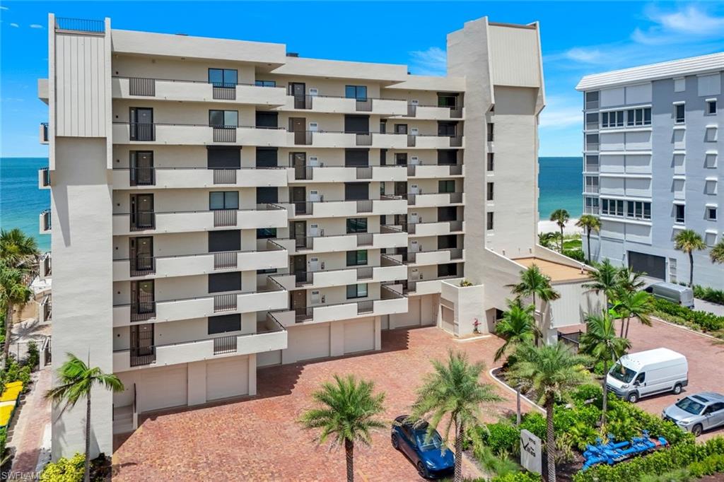 VILLAS OF VANDERBILT BEACH - Residential