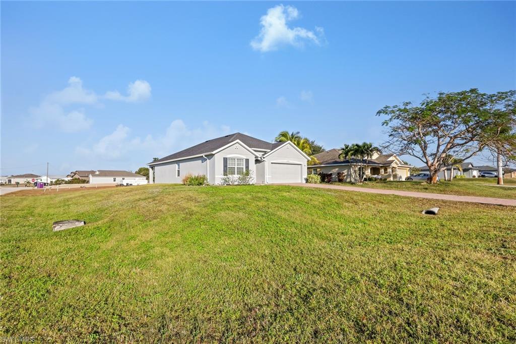 CAPE CORAL - Residential
