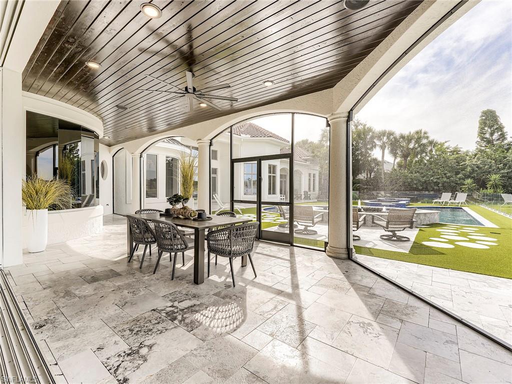 TWIN EAGLES - Residential