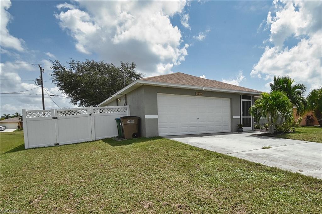 CAPE CORAL - Residential