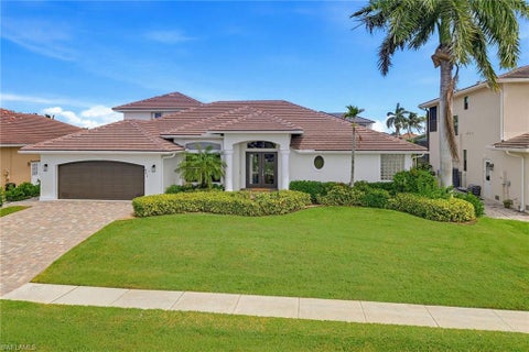 Photo of 251 Seminole CT, MARCO ISLAND, FL 34145 (MLS # 226033952)