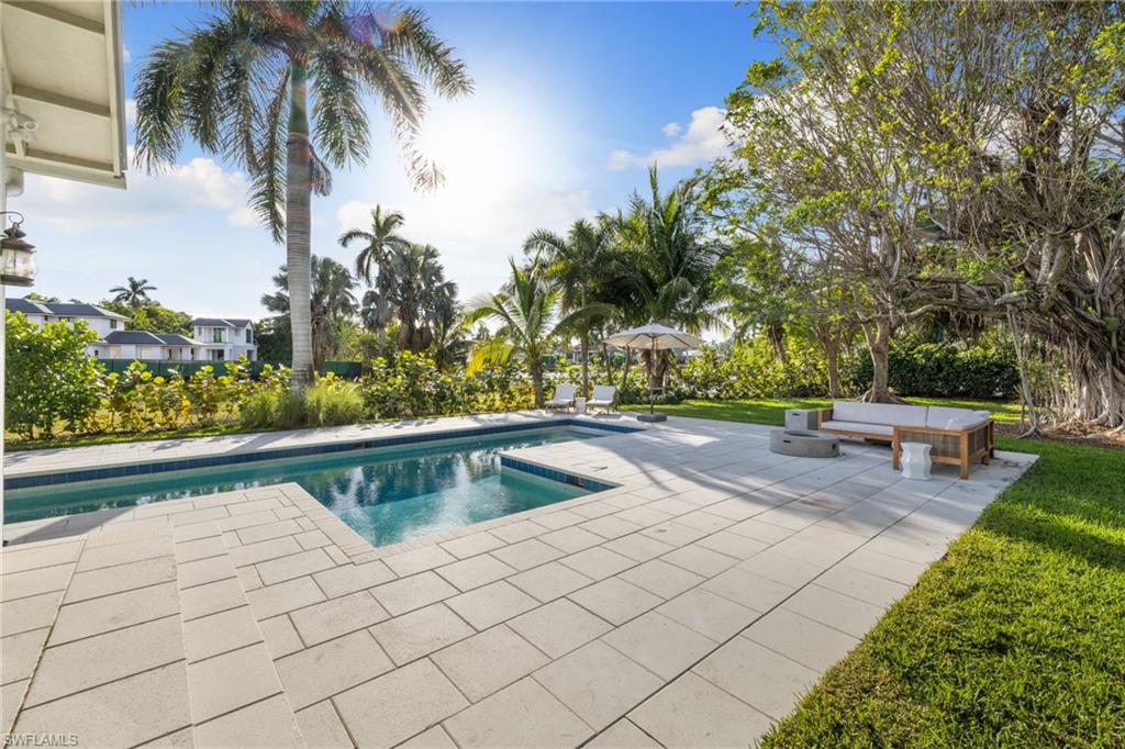 OLDE NAPLES - Residential