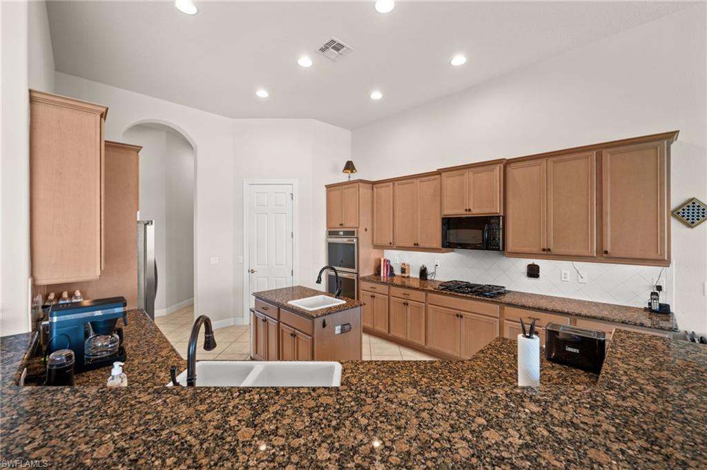 BELLE LAGO - Residential