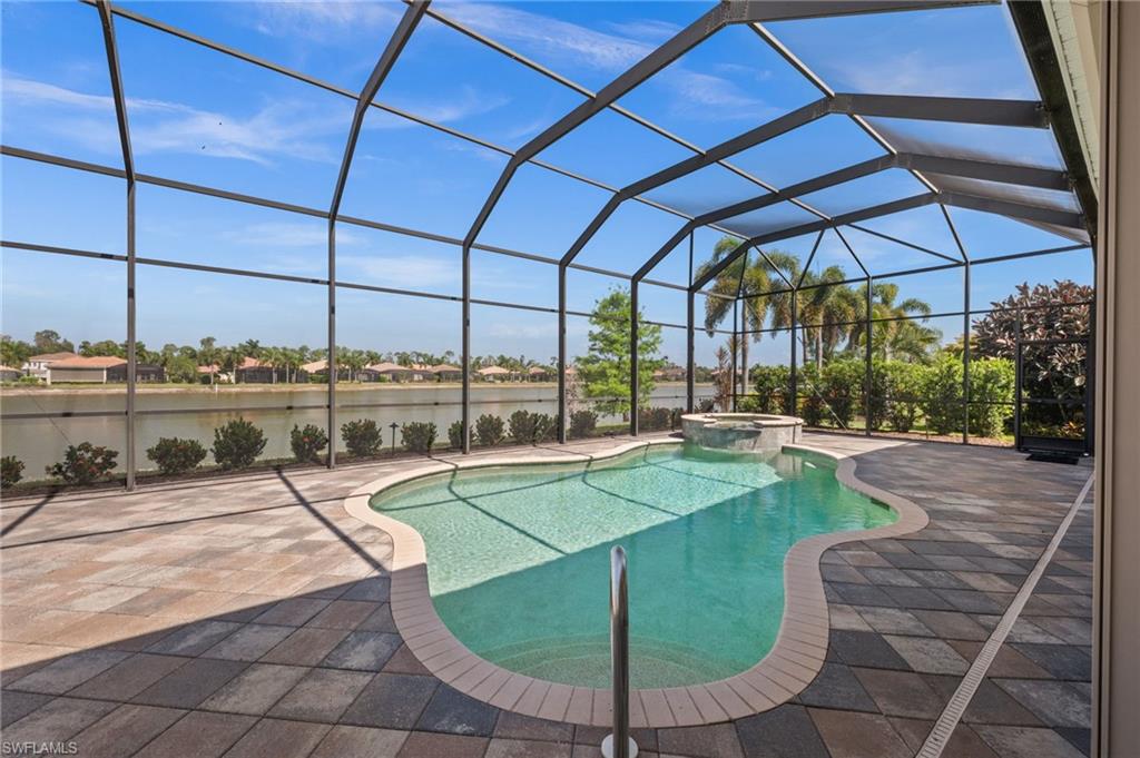 BELLE LAGO - Residential