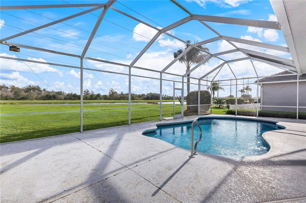 PINECREST - Residential