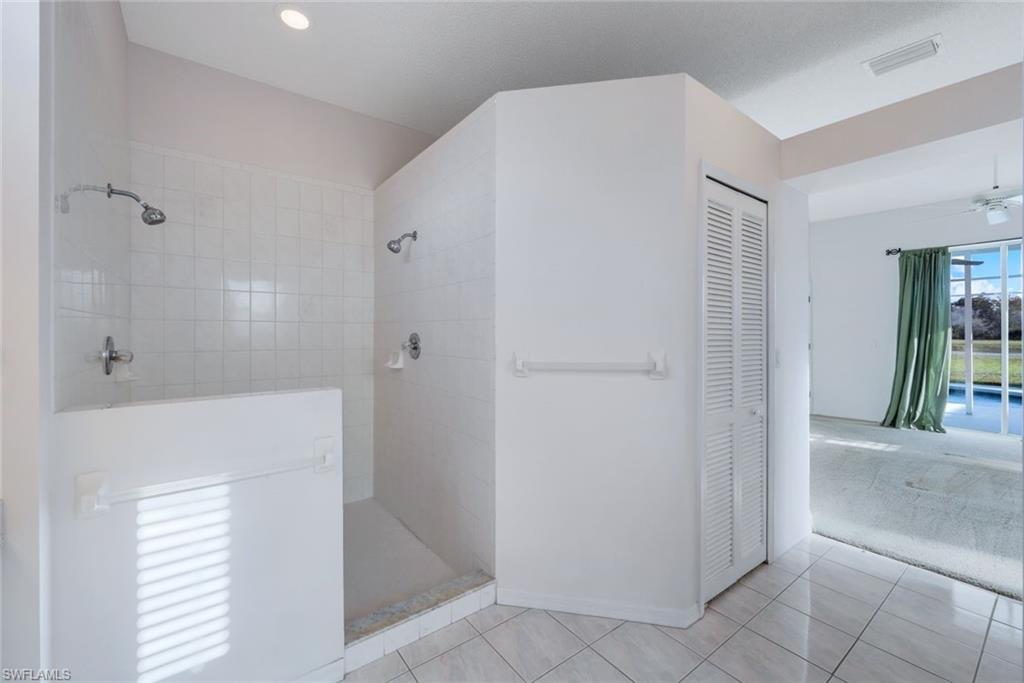 PINECREST - Residential