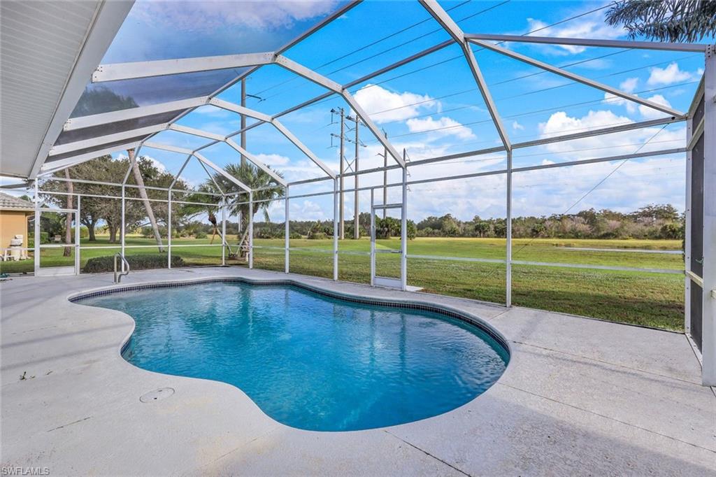 PINECREST - Residential