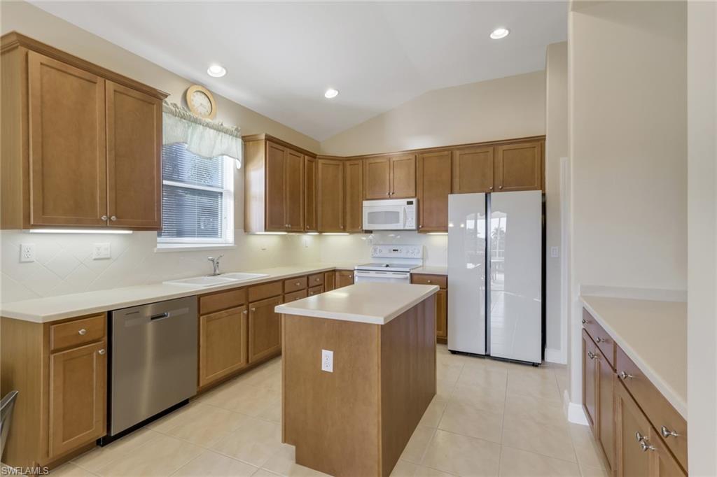 THE ENCLAVE - Residential