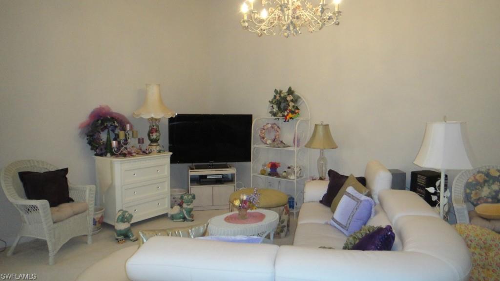 ISLAND WALK - Residential