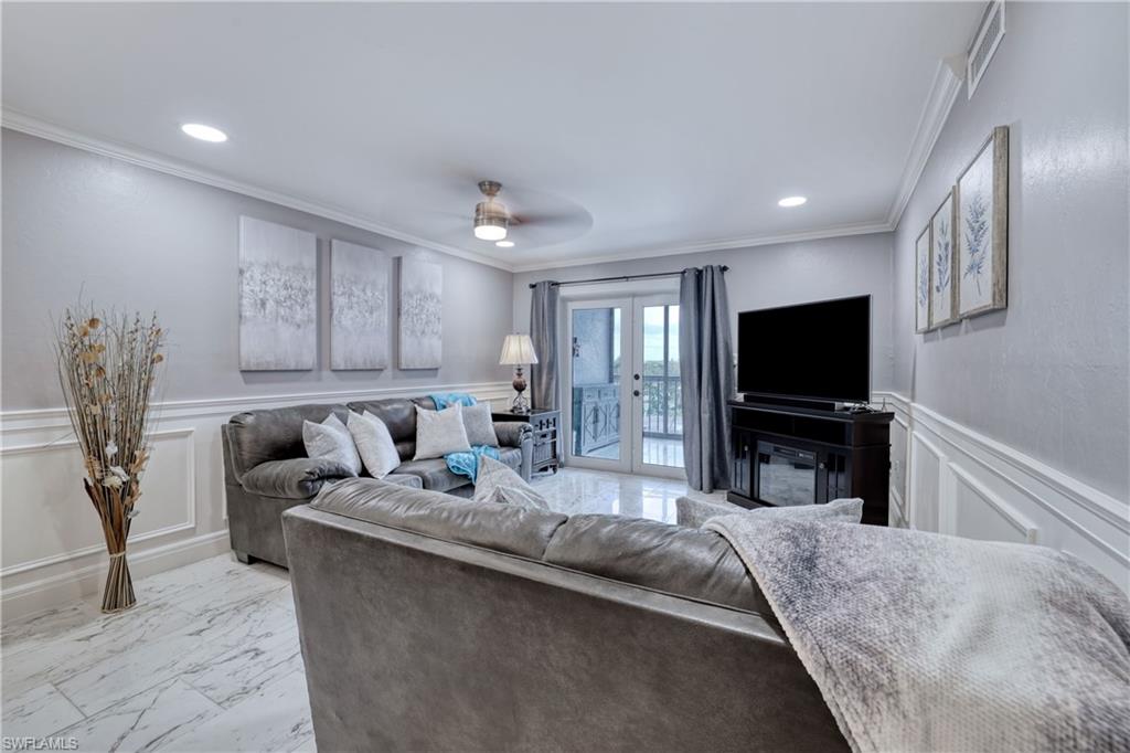 CENTRE COURT CONDO - Residential