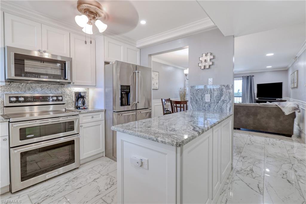 CENTRE COURT CONDO - Residential