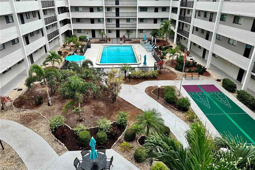 CENTRE COURT CONDO - Residential