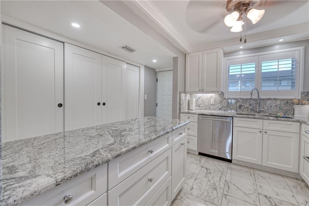 CENTRE COURT CONDO - Residential