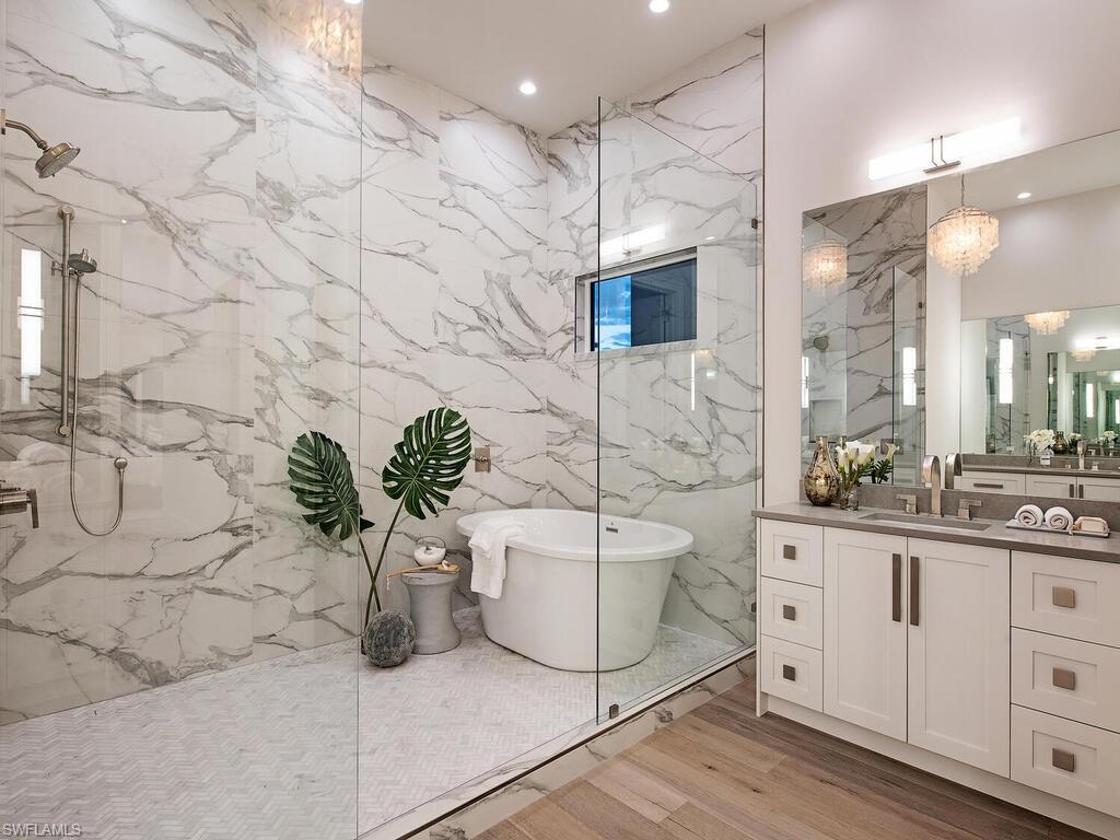 BONITA BEACH - Residential