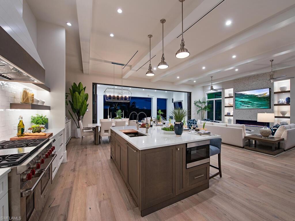 BONITA BEACH - Residential