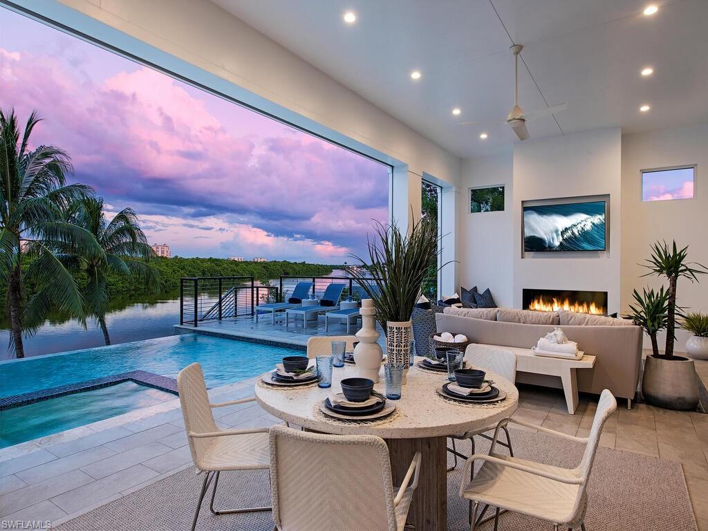 BONITA BEACH - Residential