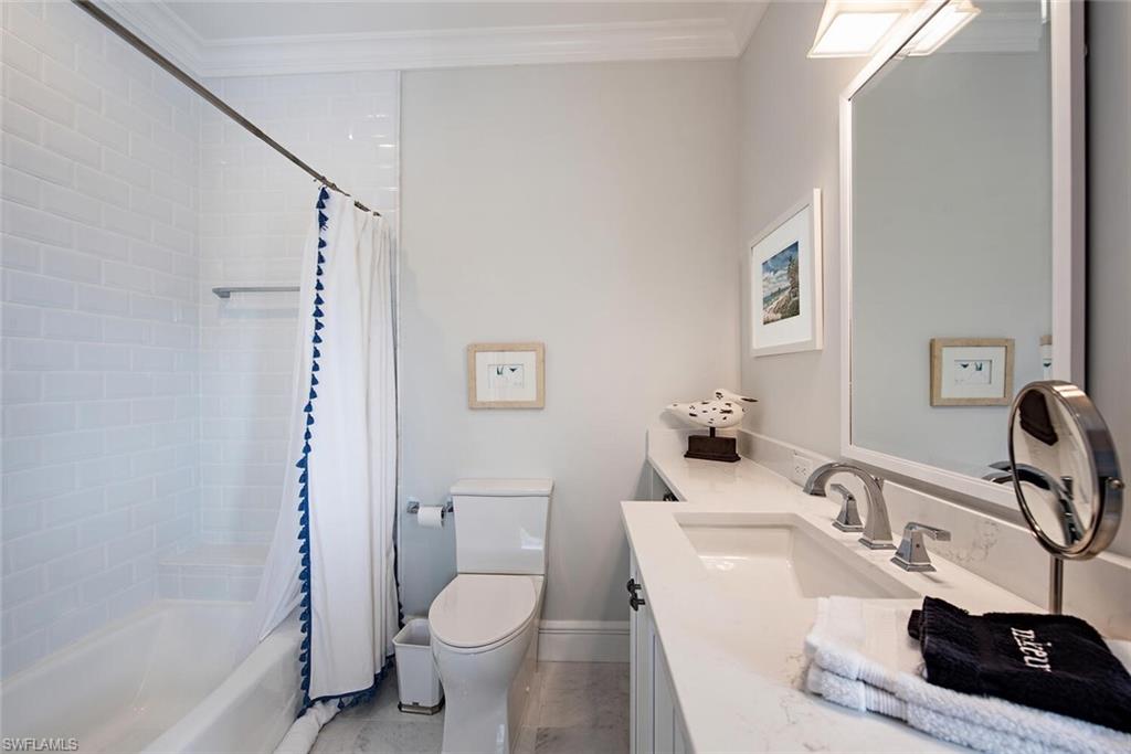 AQUALANE SHORES - Residential