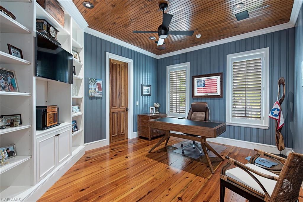 AQUALANE SHORES - Residential