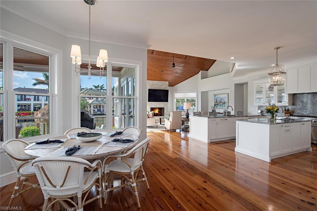 AQUALANE SHORES - Residential