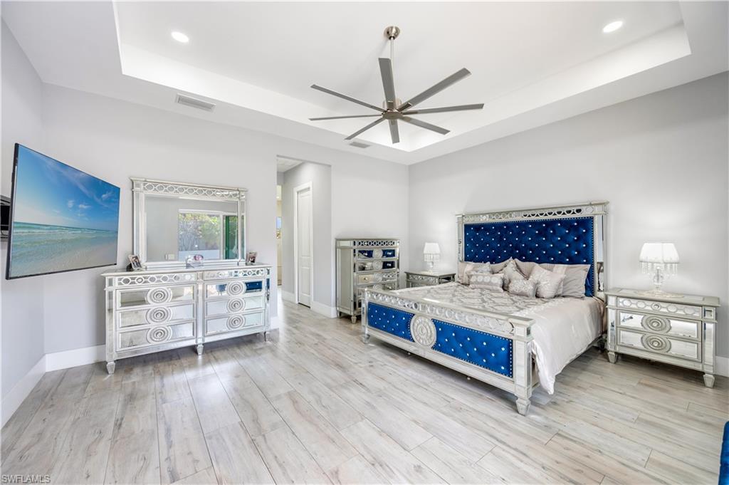 ESTATES - Residential