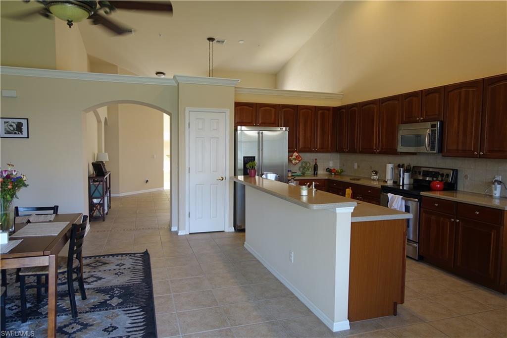 REFLECTION LAKES - Residential