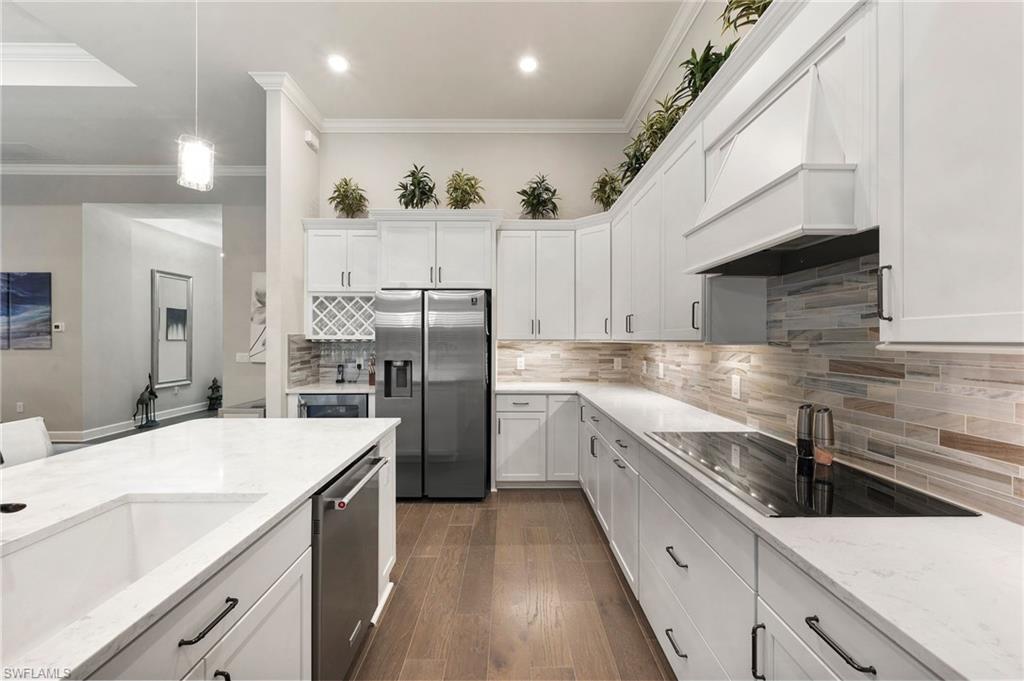 CORKSCREW SHORES - Residential