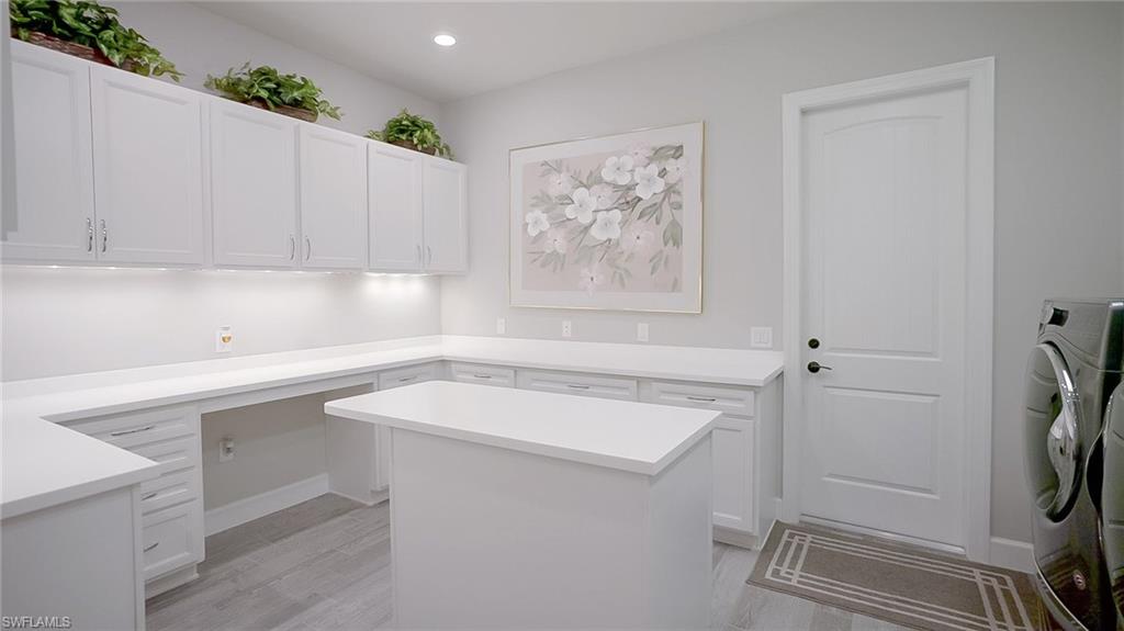 CORKSCREW SHORES - Residential