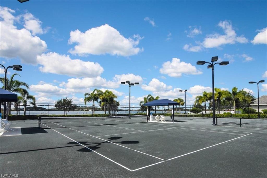 CORKSCREW SHORES - Residential