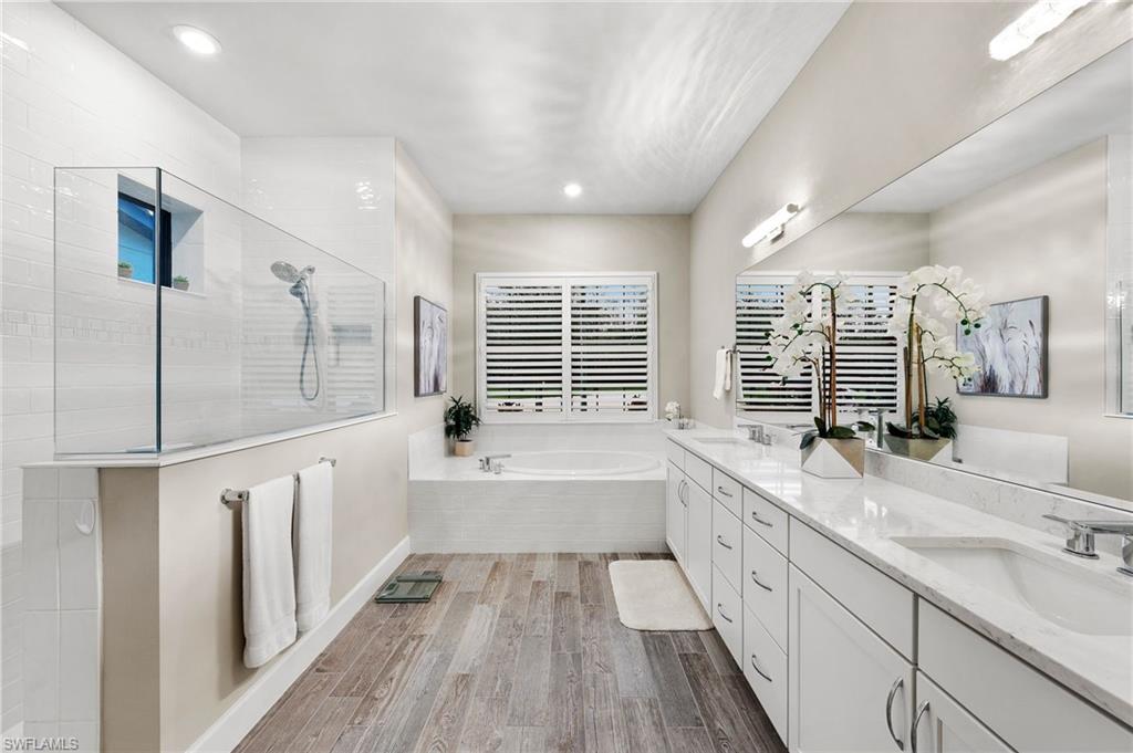 CORKSCREW SHORES - Residential