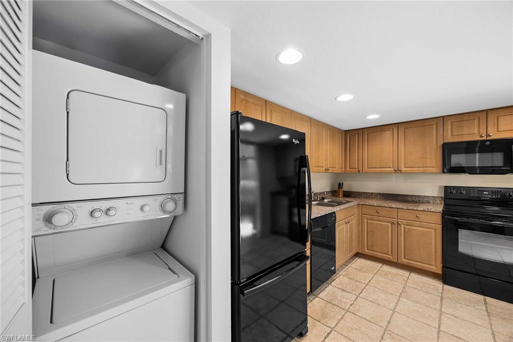 NAPLES BATH AND TENNIS CLUB - Residential