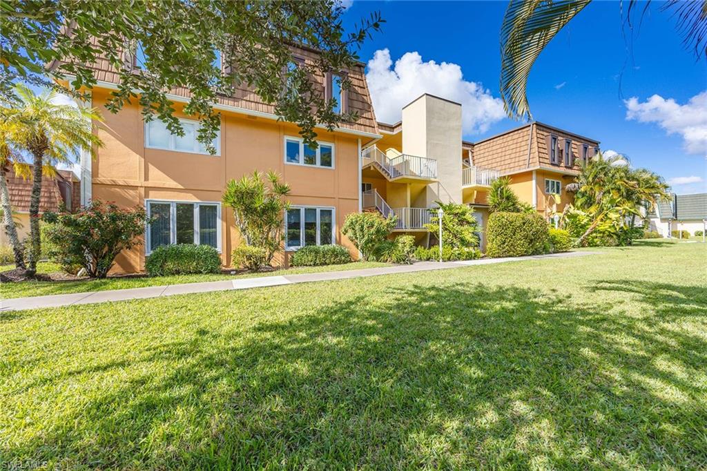 NAPLES BATH AND TENNIS CLUB - Residential