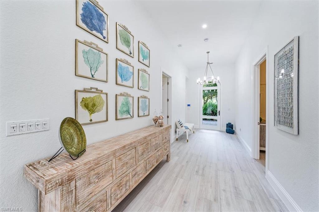 3299 Hyacinth DR