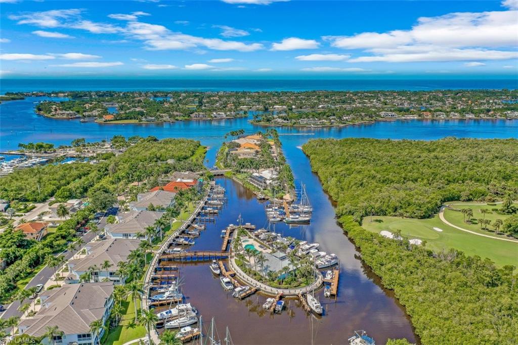 SOUTHPOINTE YACHT CLUB - Residential