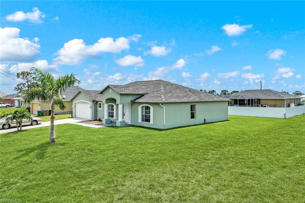 CAPE CORAL - Residential
