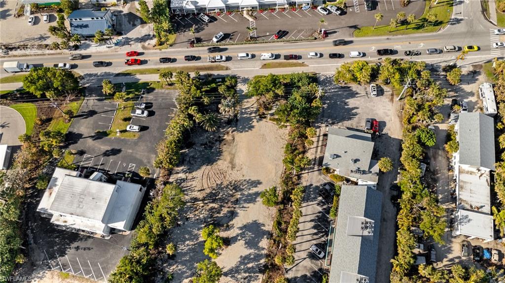 METES AND BOUNDS - Land