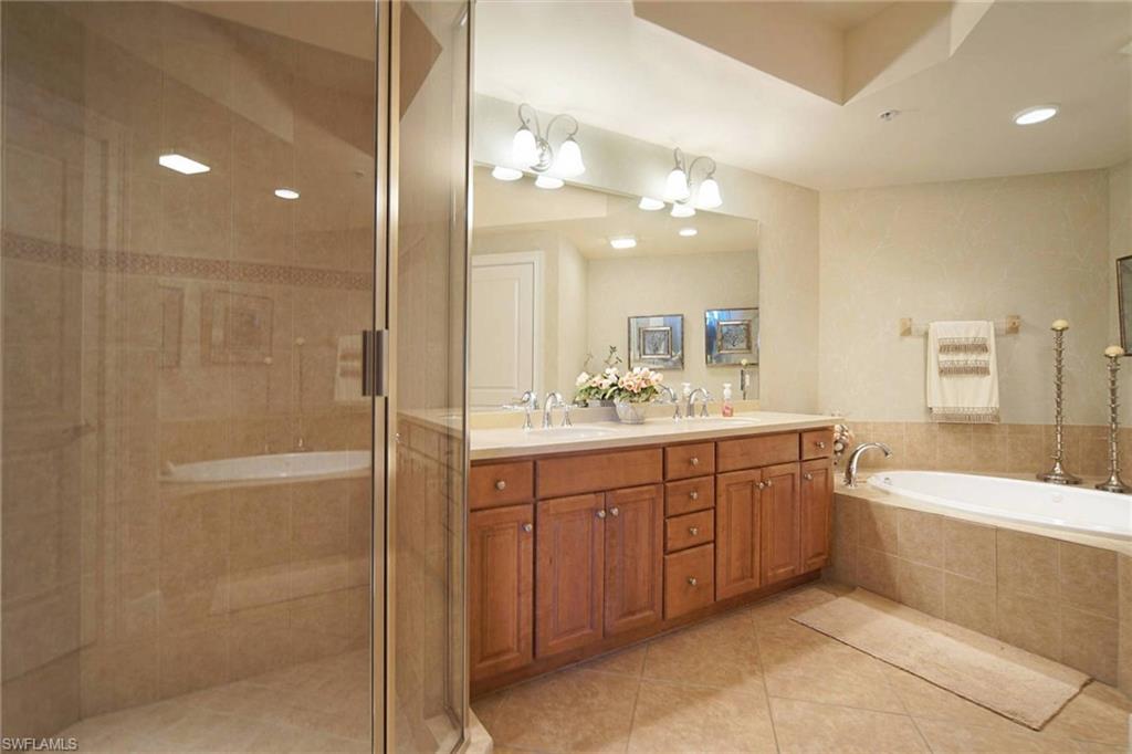 PARKSIDE AT THE RIVERS - Residential