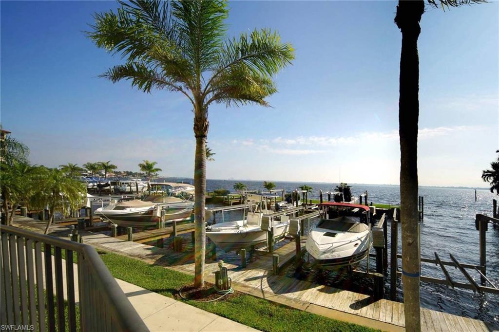 PARKSIDE AT THE RIVERS - Residential