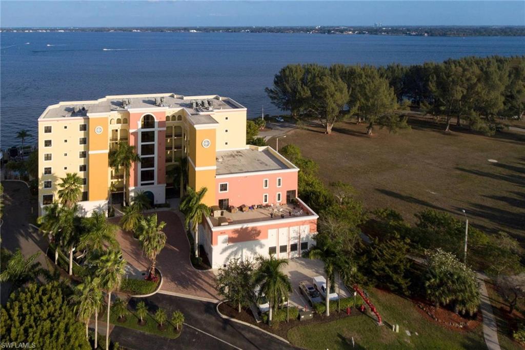 PARKSIDE AT THE RIVERS - Residential