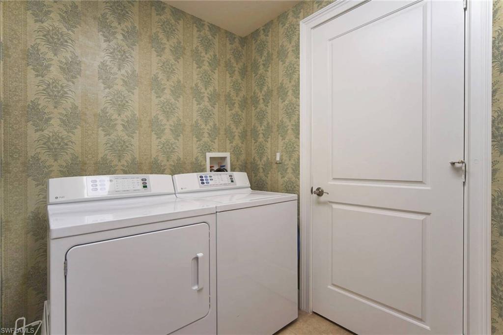 PARKSIDE AT THE RIVERS - Residential