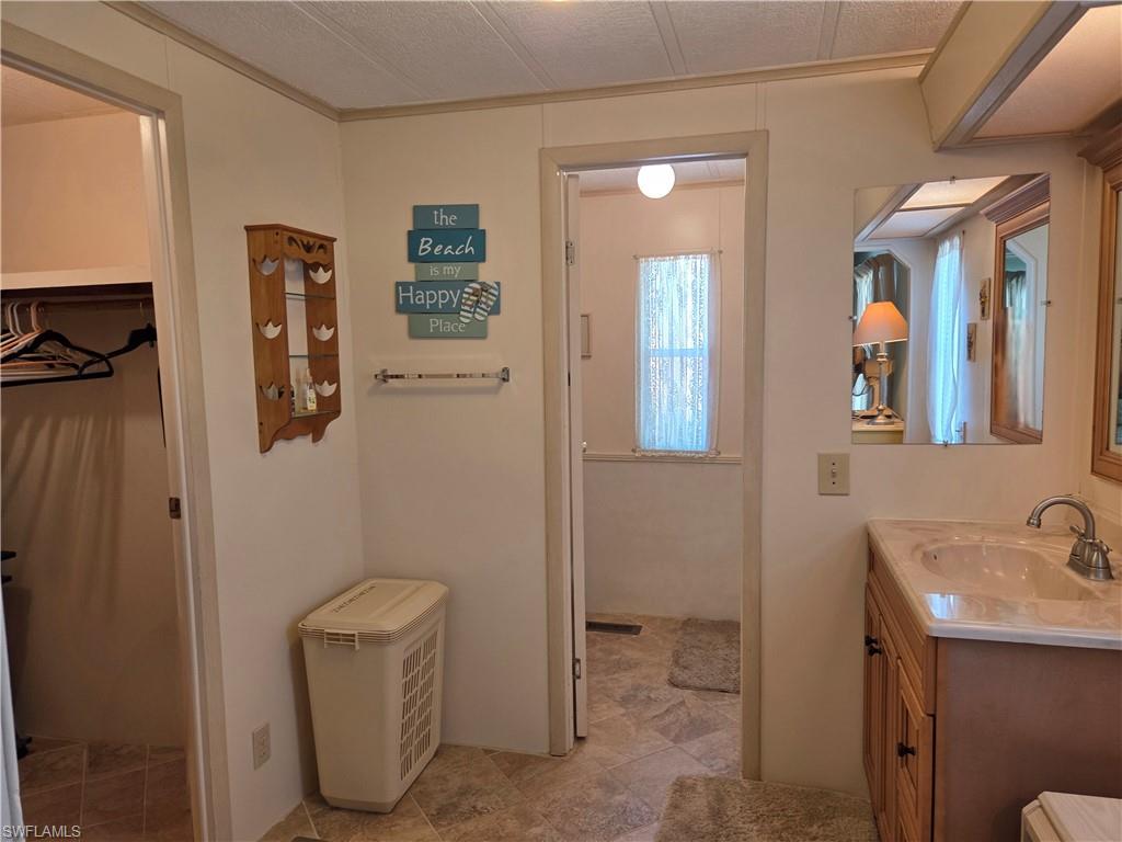 LAZY DAYS MOBILE VILLAGE - Residential