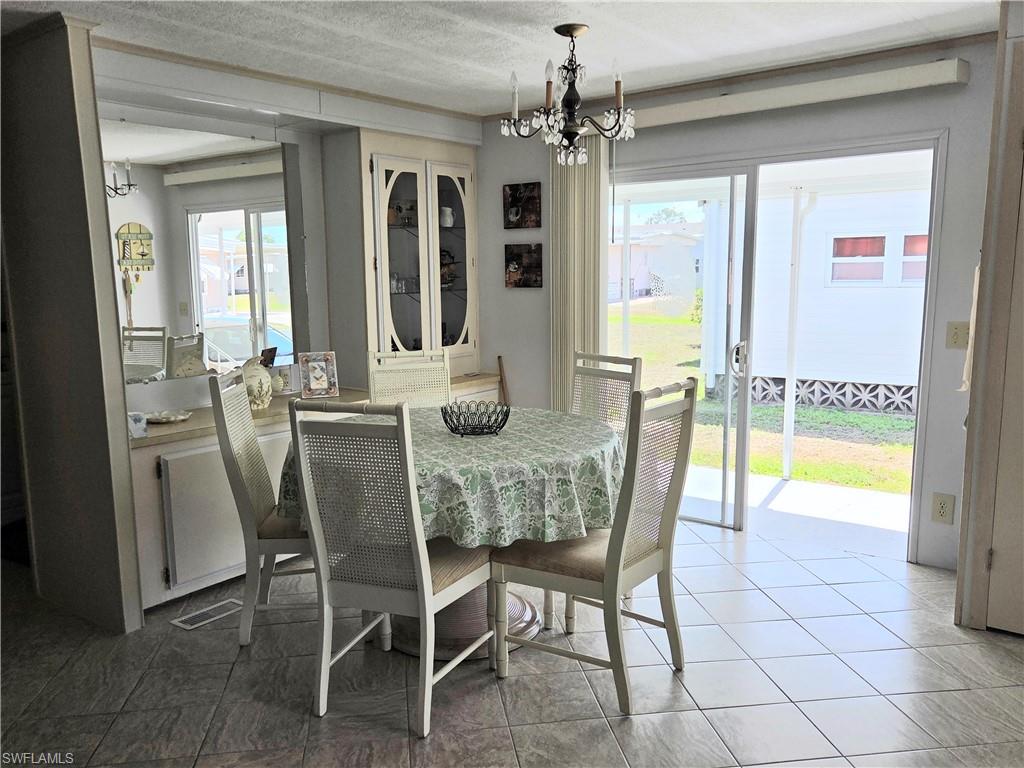 LAZY DAYS MOBILE VILLAGE - Residential