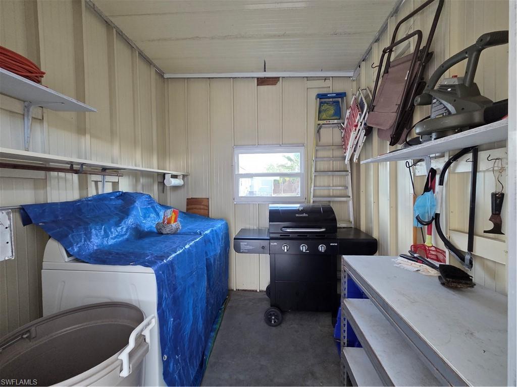 LAZY DAYS MOBILE VILLAGE - Residential