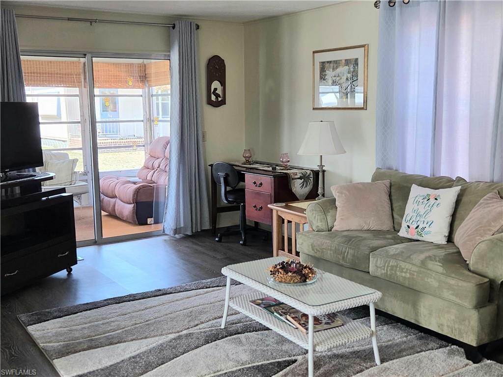 LAZY DAYS MOBILE VILLAGE - Residential