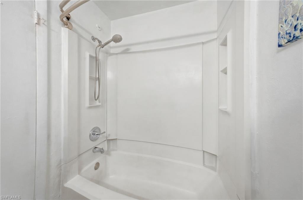 VILLAGE CREEK - Residential