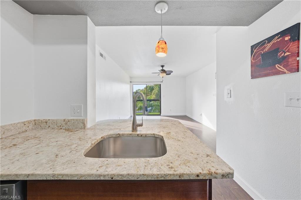 VILLAGE CREEK - Residential