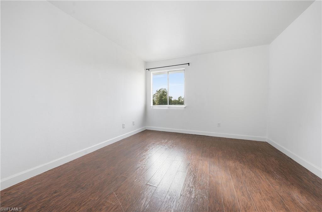 VILLAGE CREEK - Residential