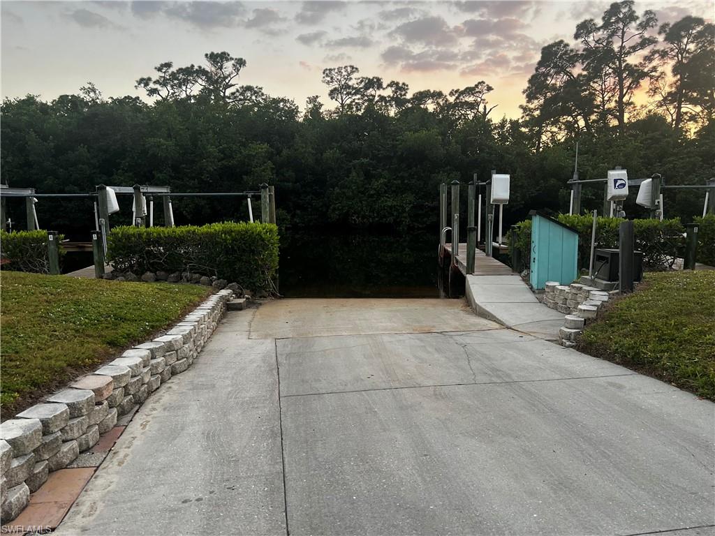 MARINERS COVE - Land