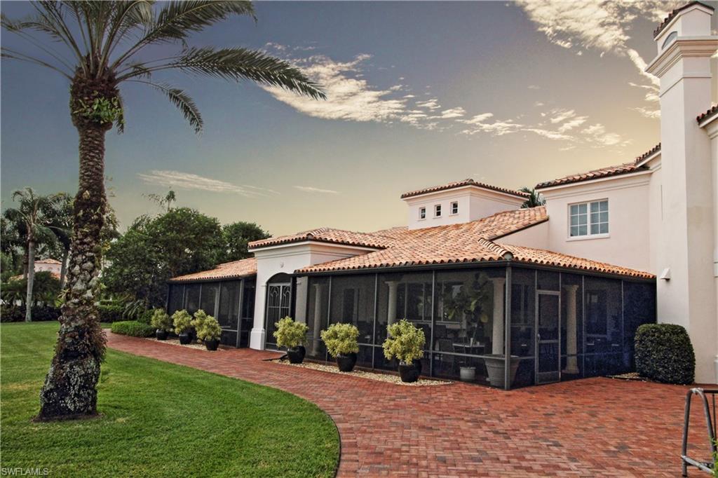 VILLAGE WALK - Residential