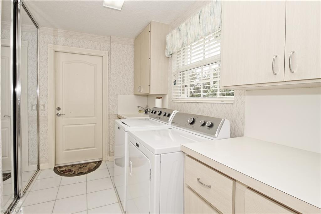 VILLAGE WALK - Residential