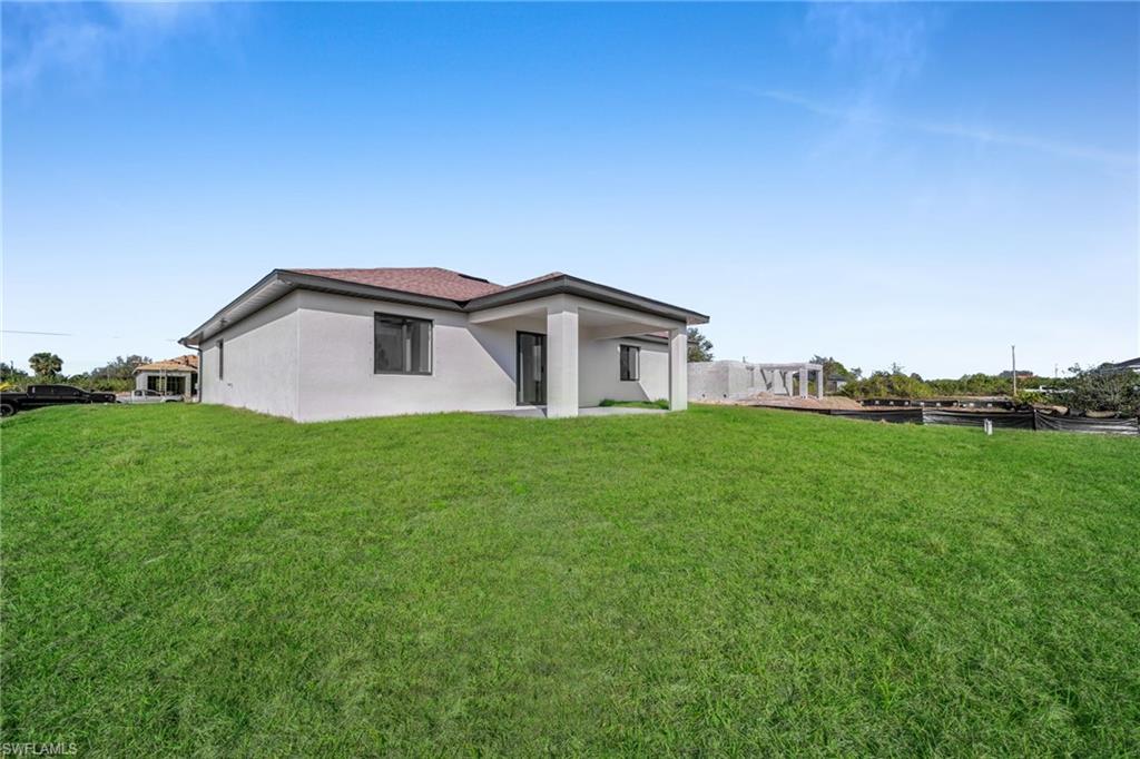 LEHIGH ACRES - Residential